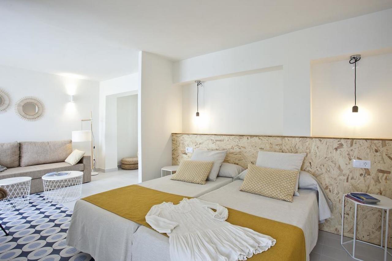 Bj Cala Morlanda Estudios (Adults Only) S'Illot  Exterior photo